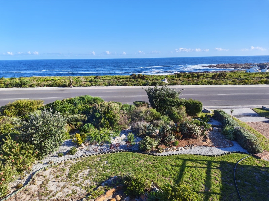 4 Bedroom Property for Sale in Bettys Bay Western Cape